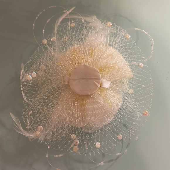 NWOT - Headpiece/ Hats - Picture 3 of 6